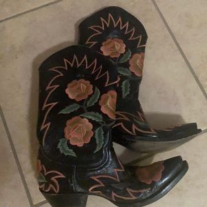 Flowery cowboy boots